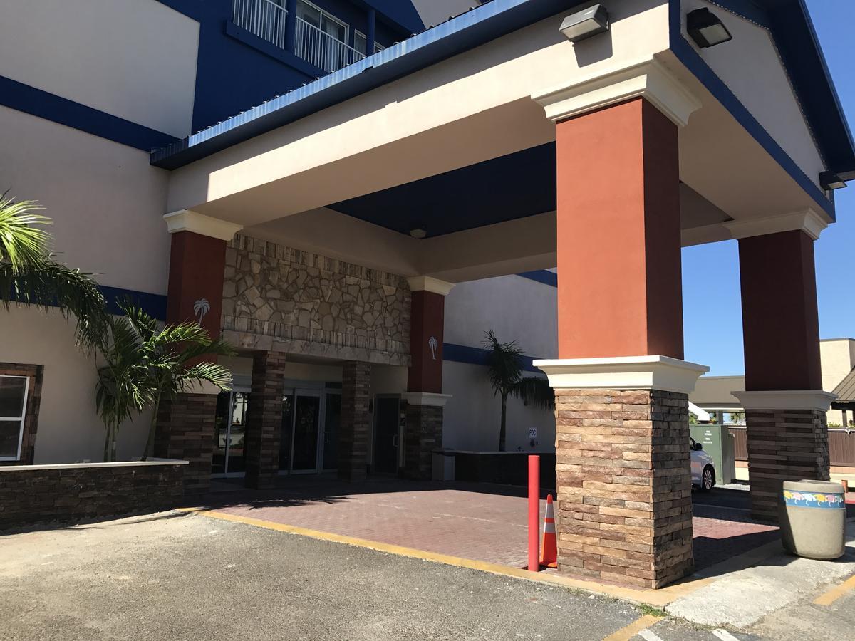 Blue Bay Inn And Suites South Padre Island Esterno foto
