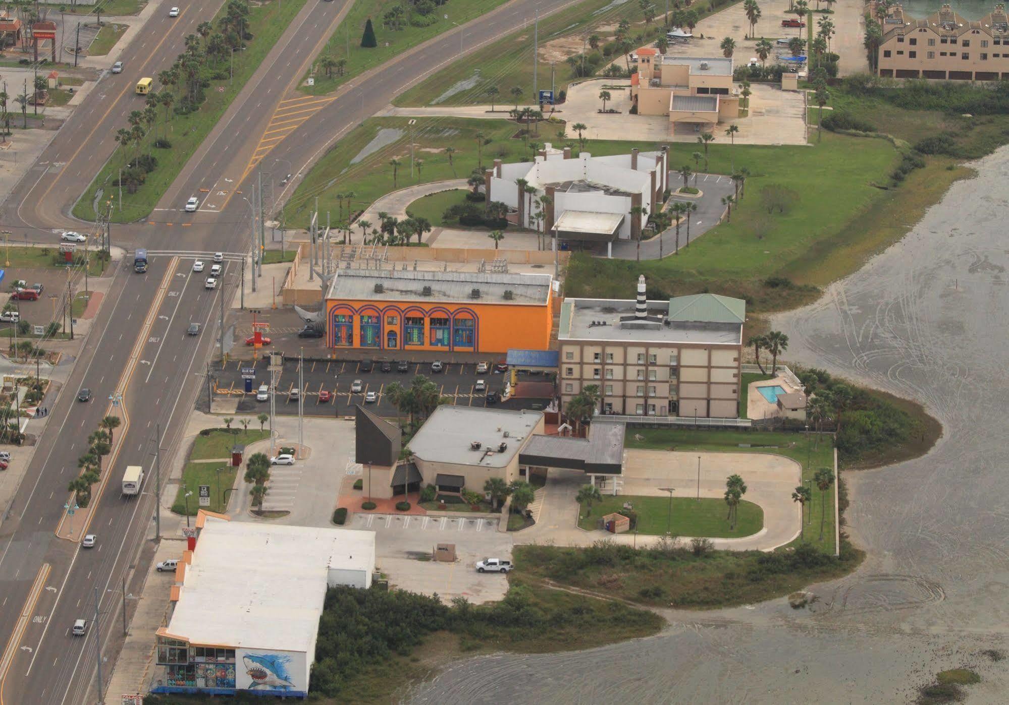 Blue Bay Inn And Suites South Padre Island Esterno foto
